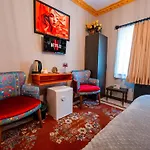 Alpha Stone House Готель 4*