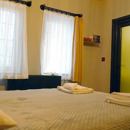 Alpha Stone House Hotel *