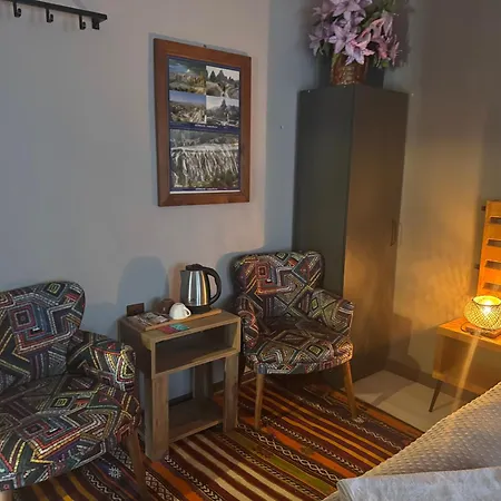 호텔 Alpha Stone House